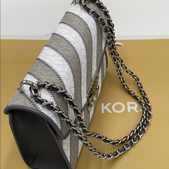 MICHAEL KORS ROSE MEDIUM FLAP SHOULDER PEARL GRAY - Picture 6 of 16